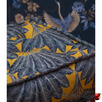 "Arbre voyageur" Coussin de sol passepoilé tissu ameublement Thevenon