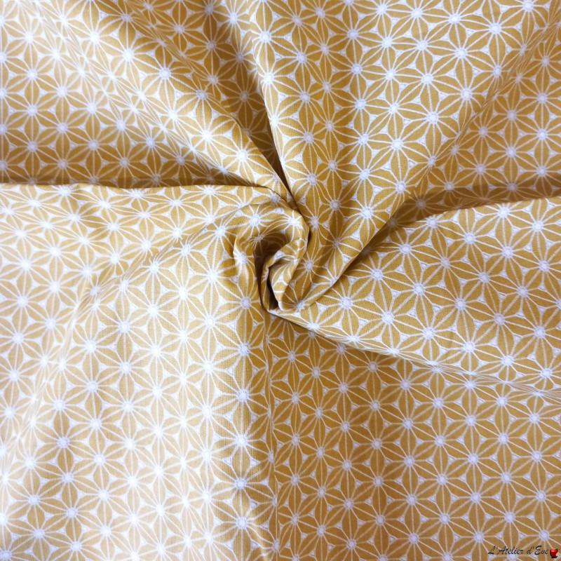 Coupon-tissu-Fuji-jaune-coton-fantaisie-tissu-pas-cher