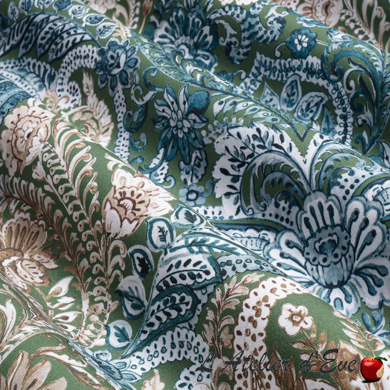 Tissu-coton-caprice-motifs-cachemire-fond-vert-thevenon