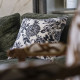 tissu-coton-fleuri-jacobine-noir-fond crème-thevenon