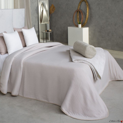 Reversible Ecru Waffle Bedspread "Kummel" Reig Marti C.00