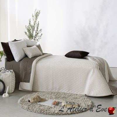 Reig Marti "Shooter" quilted bedspread C.01