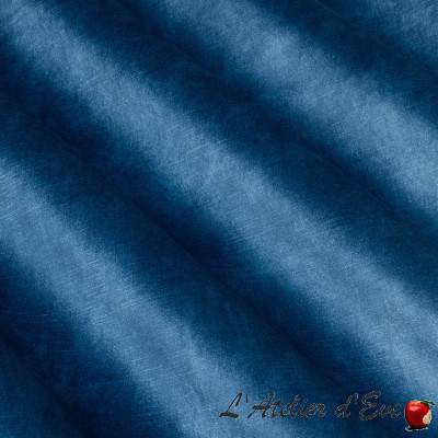 Thevenon "Régina" velvet fabric
