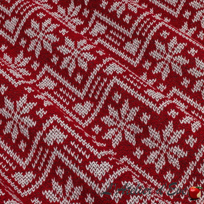 Rideau-jacquard-de-laine-et-alpaga-rochebrune-rouge-Thevenon