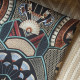 Toile-coton-brodée-Majectic-multicolore-fond-noir-ameublement-sièges-Thevenon